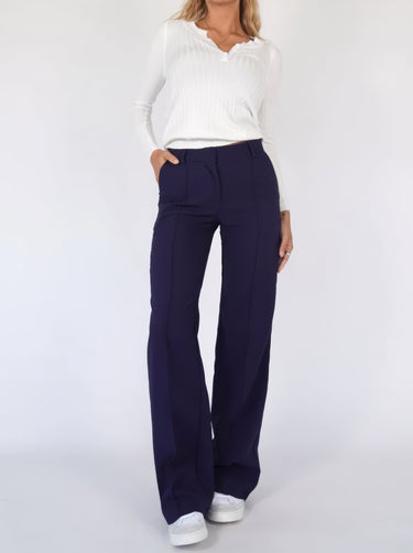Beatrix | Wide-leg trousers for women, high-waisted for elegant and casual looks 9