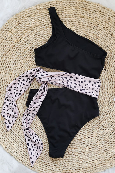 Bicolor One-Shoulder Swimsuit with Bow Detail 7