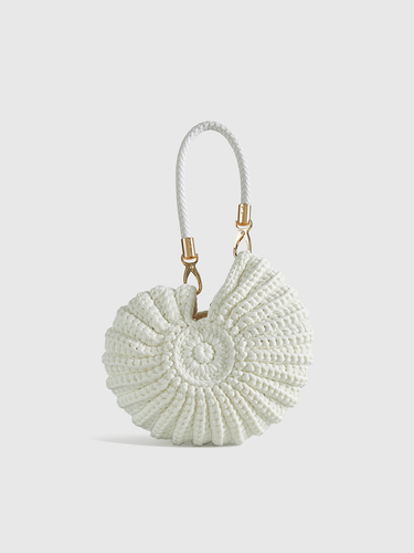 Crocheted Conch-Shaped Handbag 2