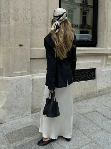 Elaris | Luxe Taupe Leather Bucket Bag – Timeless & Elegant 7