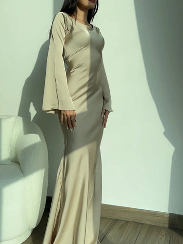 Elegant Long Sleeve Maxi Dress for Women – Flattering Fit and Comfortable Flowing Skirt, Perfect for All Occasions 3