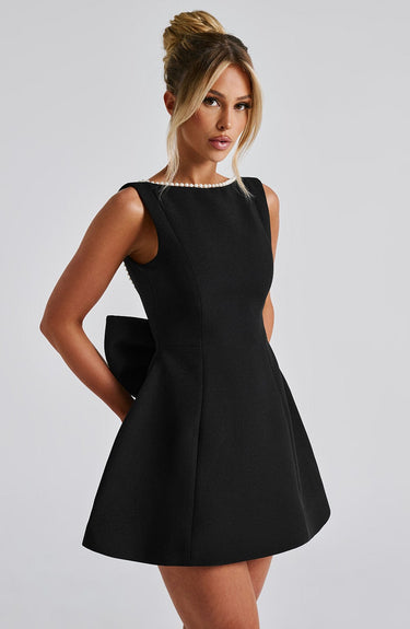 Elegant Women's Mini Dress - Stylish Casual Summer Dress in Various Colors, Comfortable Fit Above Knee 10