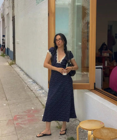 Polka Dot Midi Dress for Women – Lightweight Summer Dress with V-Neck and Short Sleeves, Casual Wear 1