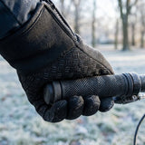 Thermal Gloves with Secure Waterproof Design and Touchscreen Compatibility - Image 4