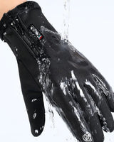 Water-Resistant Thermal Fishing Gloves With Touchscreen Fingertips And Zipped Wrist Closure For Warmth And Dexterity - Image 7
