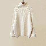 Angela | Three-piece luxury knit winter set – elegance and warmth for cold days 2