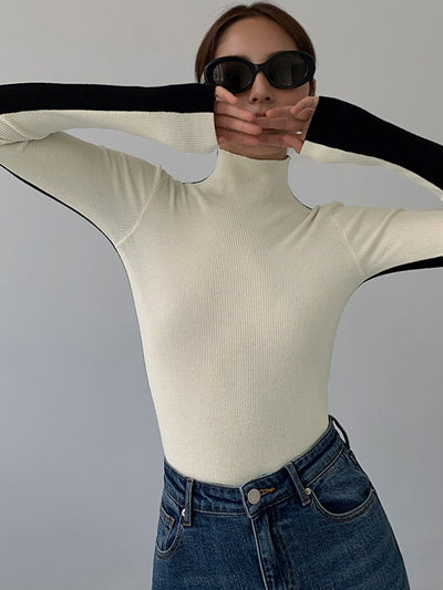 Mock Neck Contrast Sleeve Top