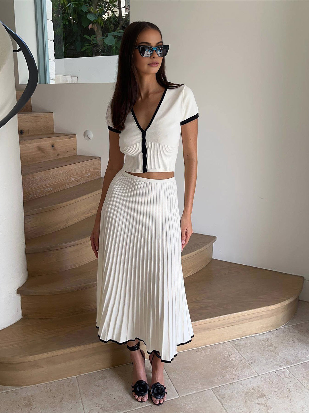 Contrast Trim Pleated Knit Dress