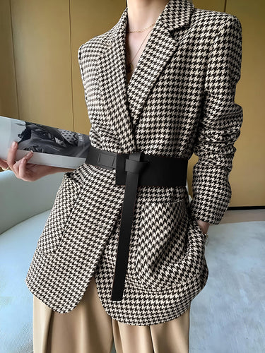 Houndstooth Split Blazer With Belt 5