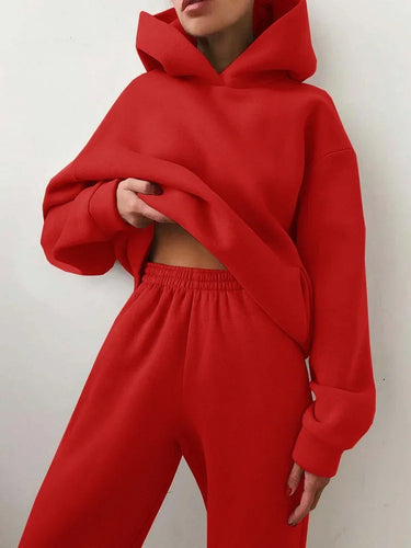 Casual Two-Piece Cap Suit with Thickened Long-Sleeved Sweater and Pants – 2024 Trend 4