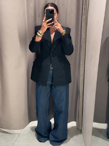 Chic Blazer Jacket – Elegant Notched Collar for Versatile Styling 3