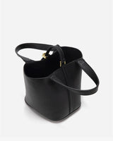 Elaris | Luxe Taupe Leather Bucket Bag – Timeless & Elegant 5