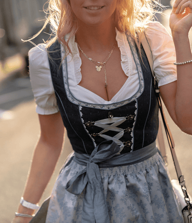 Elegant Dirndl Dress Set With Apron And Blouse 1