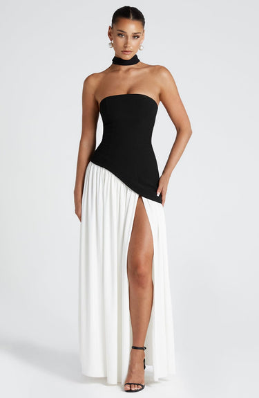 Elegant Strapless White Maxi Dress with Asymmetric Waist and High Slit – Perfect for Summer Events 10