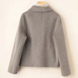 Elegant wool coat with doll collar and gold buttons 1