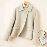 Elegant wool coat with doll collar and gold buttons 4
