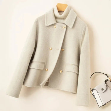 Elegant wool coat with doll collar and gold buttons 4