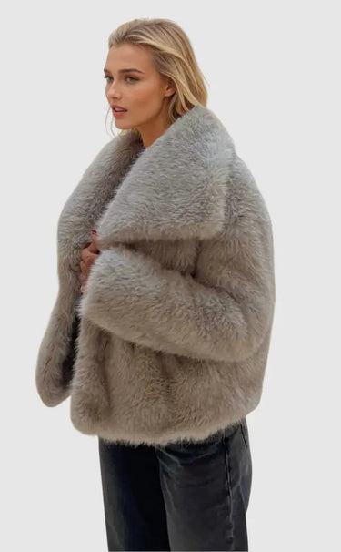 Faux Fur Jacket Women, Fluffy Outerwear for Stylish Comfort - Elegant Cozy Coat for All Occasions 1