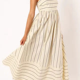 Floral Maxi Dress for Women – Romantic Sleeveless Long Dress with Flattering Fit for Garden Parties and Outdoor Events 9