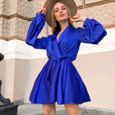 Pauline | Satin dress - Long-sleeved ruffles 3