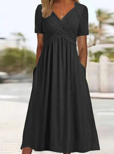 Summer V-Neck Dress – Flattering Casual Style for Warm Days 8
