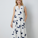 Tessa Leaf Print Maxi Dress – Stylish V-Neck Sleeveless Summer Look 1