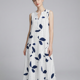 Tessa Leaf Print Maxi Dress – Stylish V-Neck Sleeveless Summer Look 4