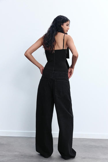 White Women's Crop Top with Oversized Bow Detail – Lightweight Sparkled Cropped T-Shirt 2