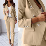 Women's Sophisticated Double-Breasted Suit with Tailored Fit 1
