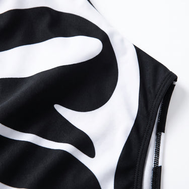 One Piece Swimsuit Flattering Scoop Neck Abstract Print - detail
