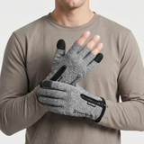 Water-Resistant Thermal Fishing Gloves With Touchscreen Fingertips And Zipped Wrist Closure For Warmth And Dexterity - Image 2