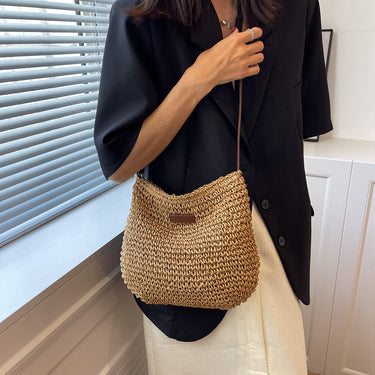 Women's Relaxed Elegance Shoulder Bag in Neutral Earth Tones