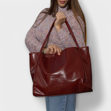 Women's Structured Handbag with Top Handle and Detachable Strap